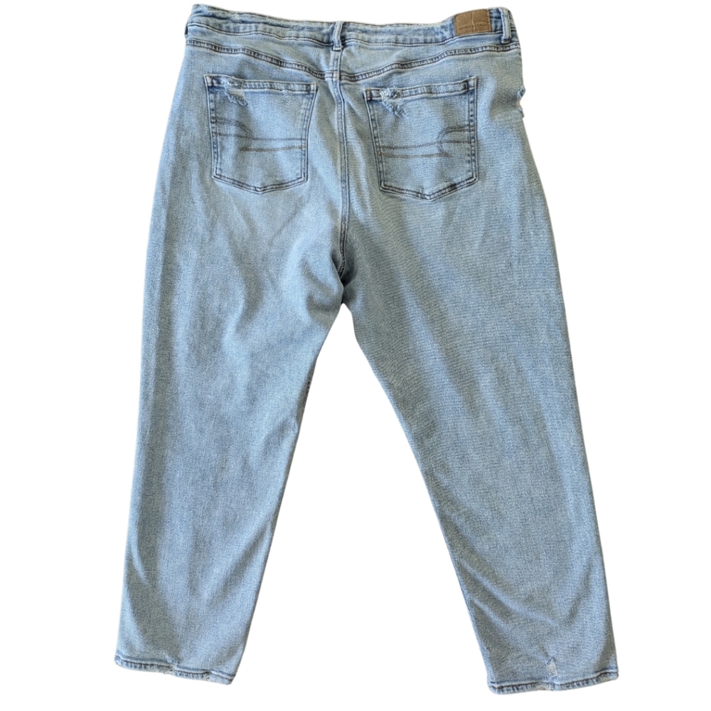 American Eagle Light Wash Stretch Distressed Mom Jeans sz 20 - Picture 2 of 10
